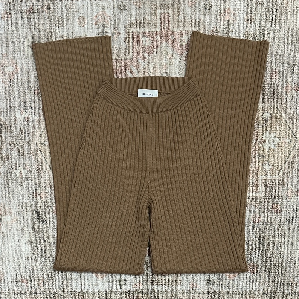 Woman’s ST JOHN Tan Wool Wide Leg Ribbed Lounge Pants